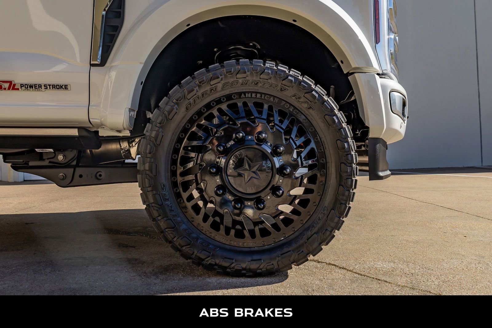 Used 2026 Ford F450 Platinum w/ Platinum Plus Package image 12