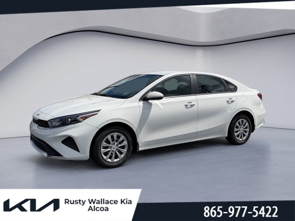 Used 2024 Kia Forte LX image 1