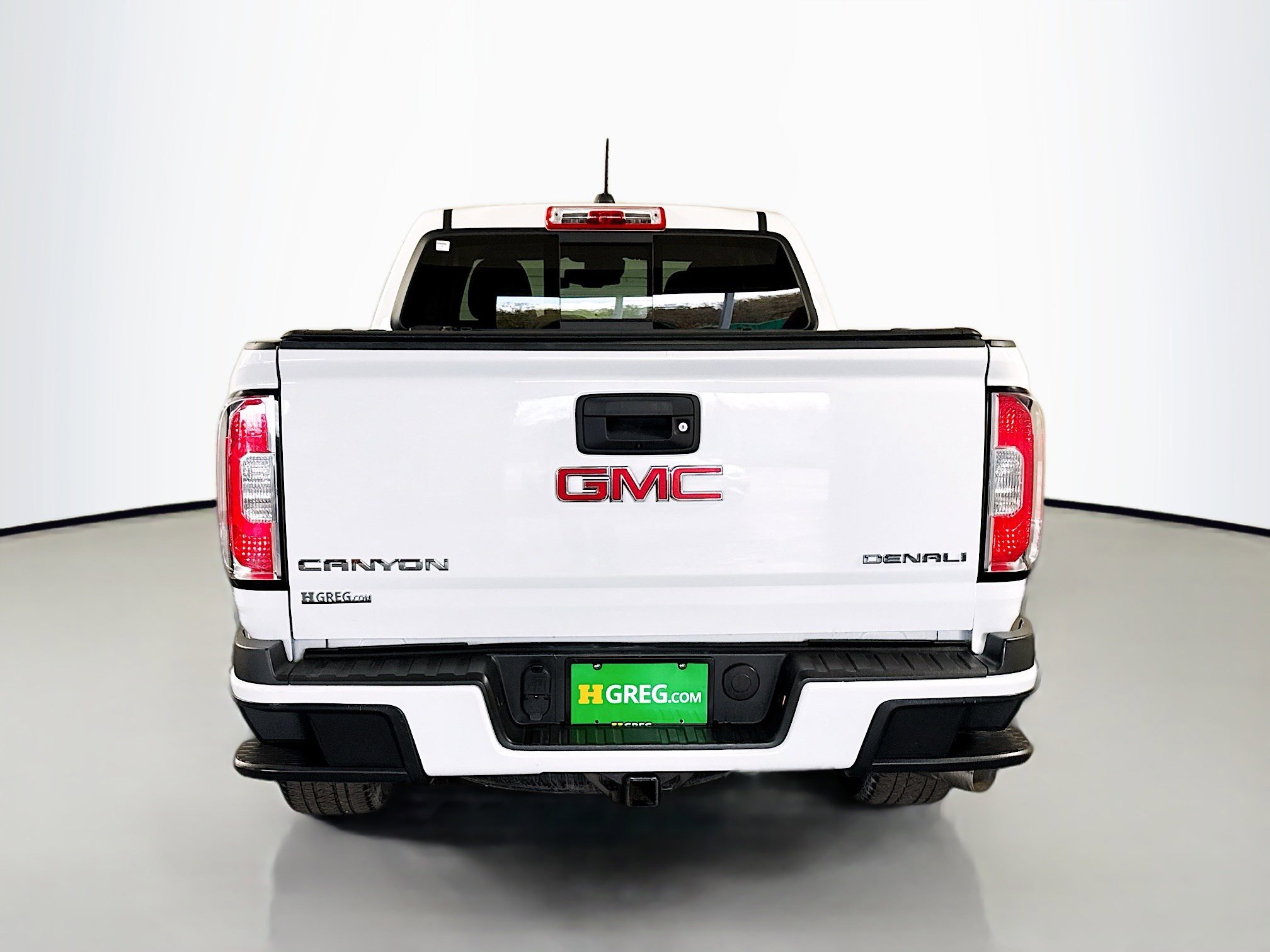 Used 2018 GMC Canyon Denali image 8