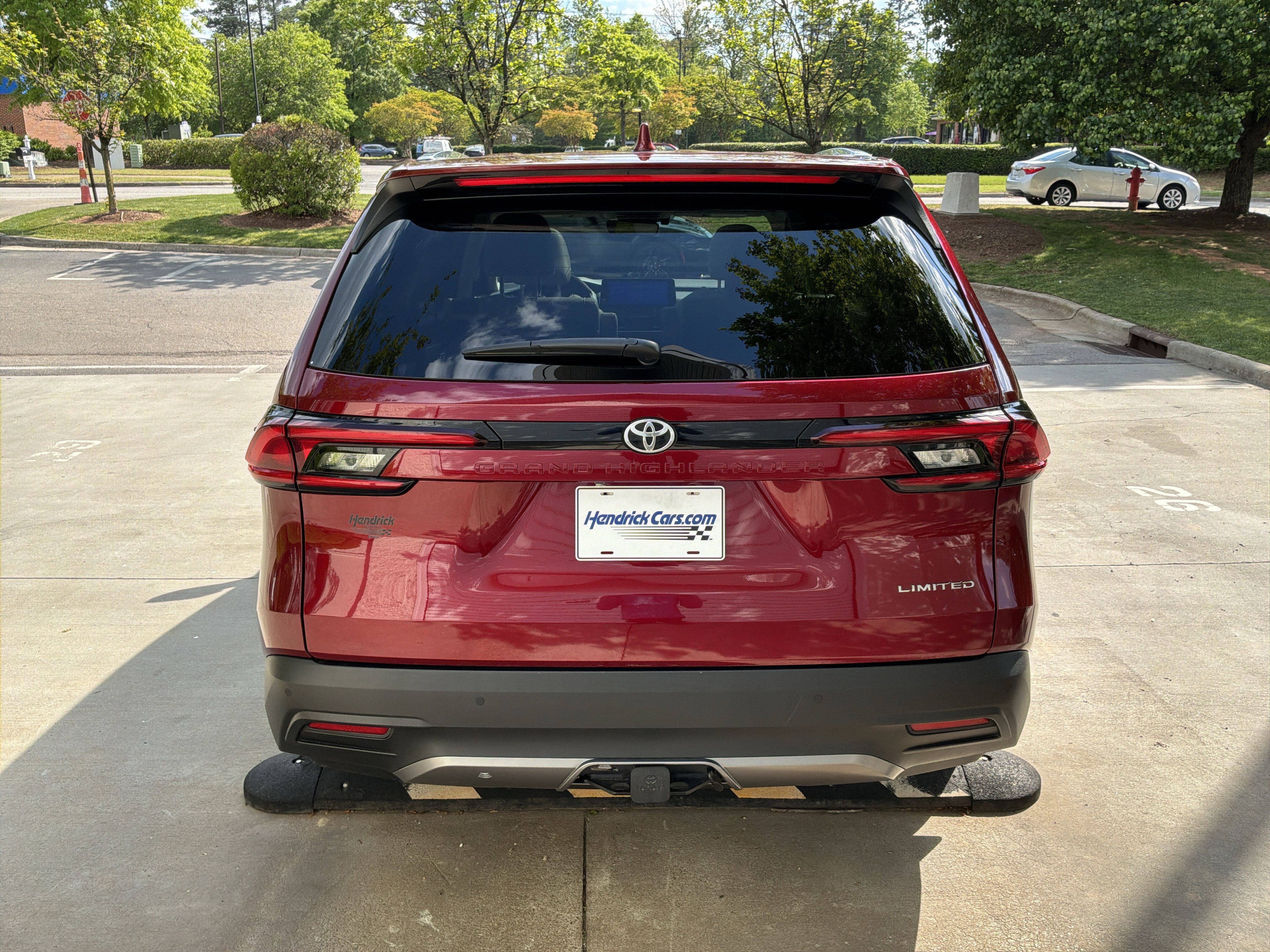 Used 2025 Toyota Grand Highlander FWD image 9