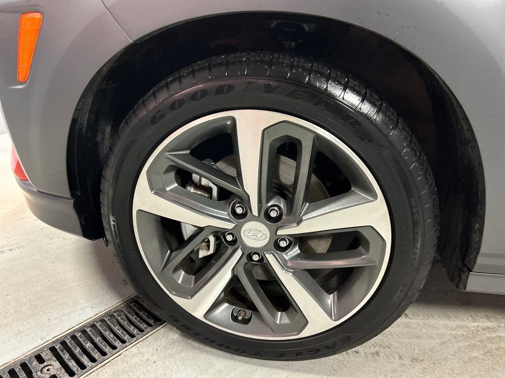 Used 2020 Hyundai Kona Limited image 9