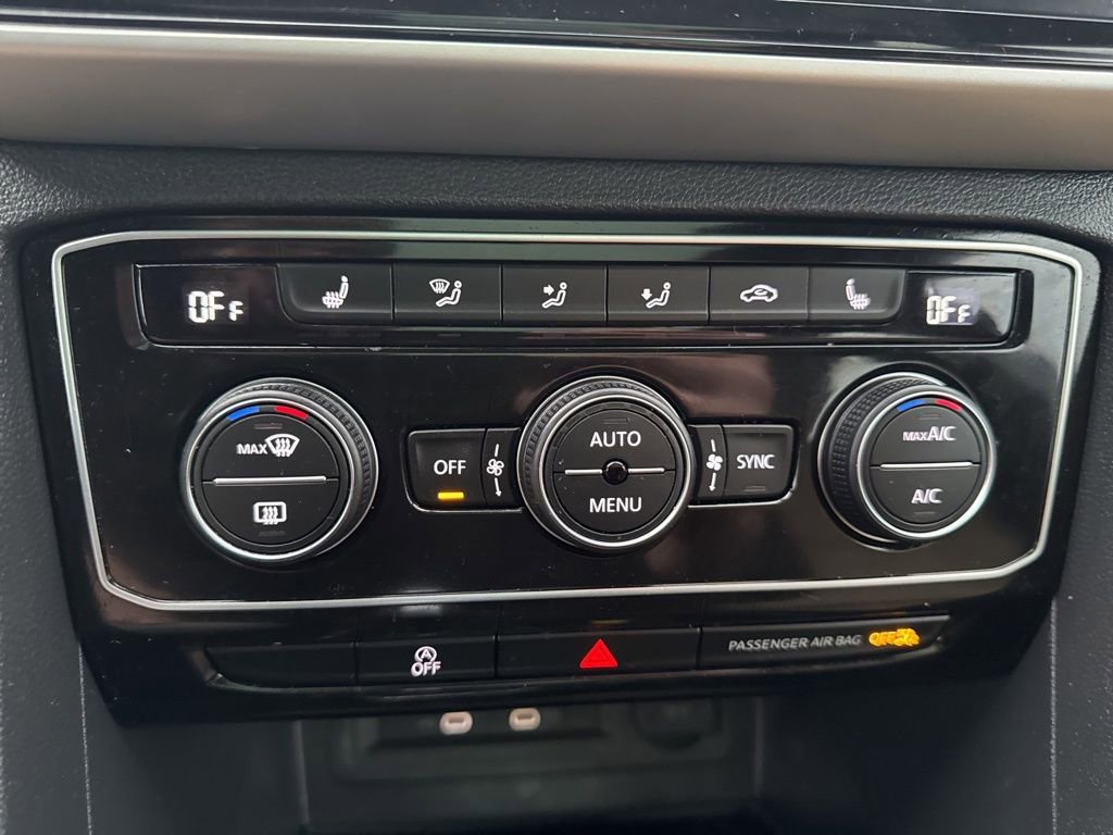 Used 2022 Volkswagen Atlas Cross Sport SE image 22