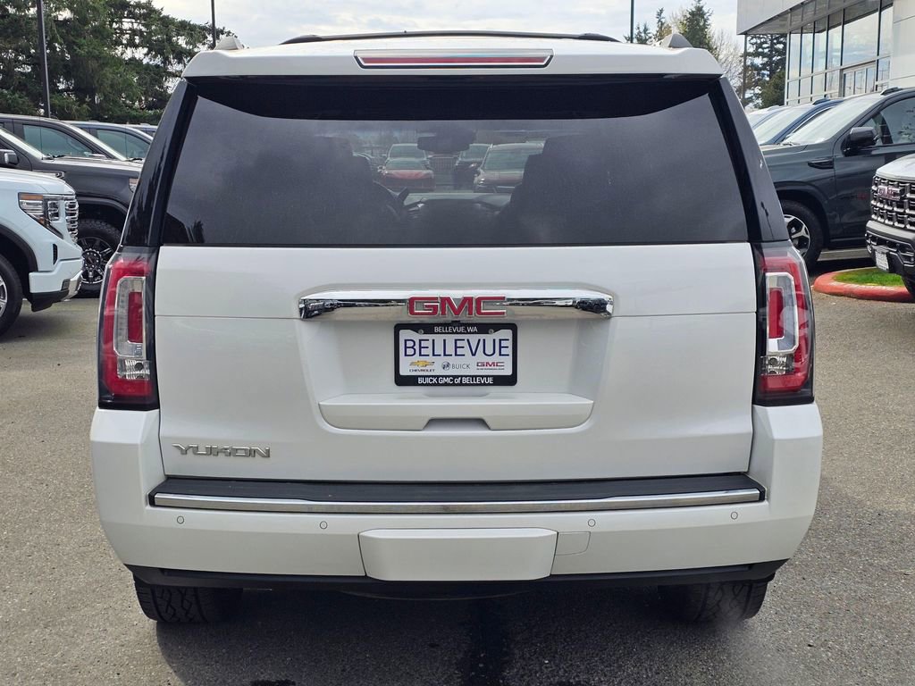 Used 2017 GMC Yukon Denali image 4