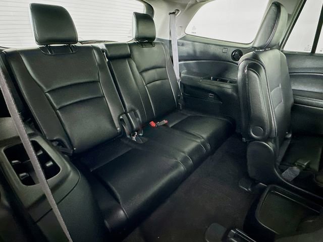 Certified 2022 Honda Pilot Touring image 10