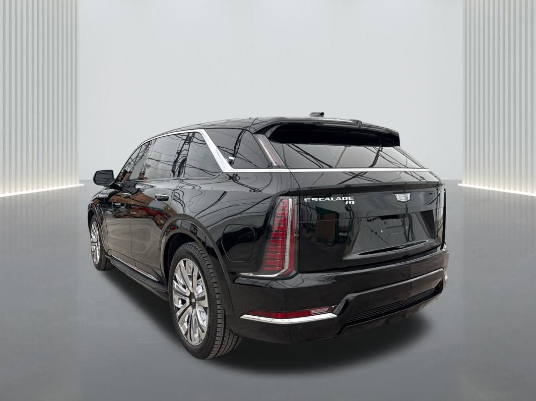New 2025 Cadillac Escalade IQ Luxury 2 w/ LPO, Radiant Package image 7