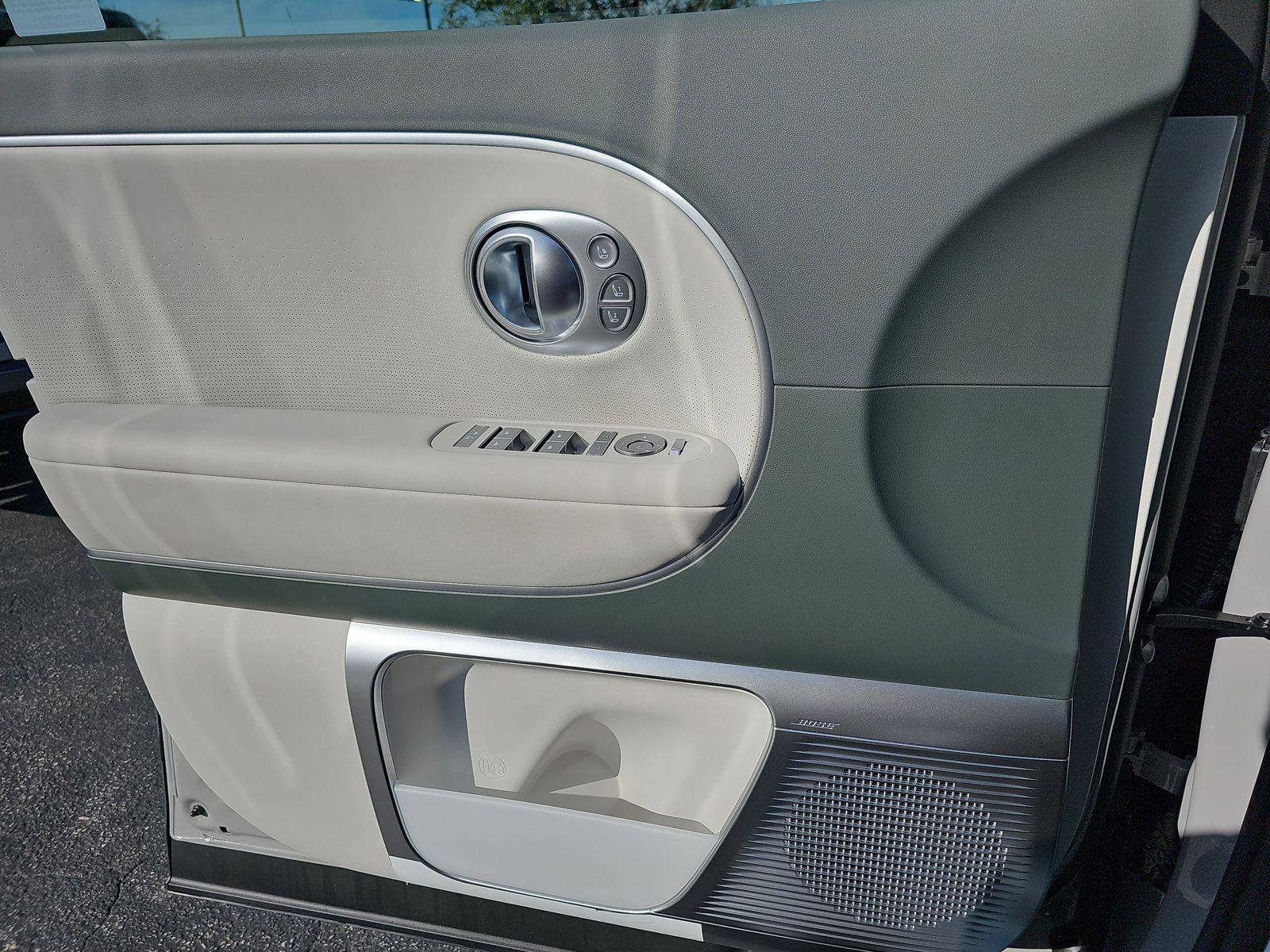 New 2026 Hyundai Ioniq 9 Calligraphy image 34