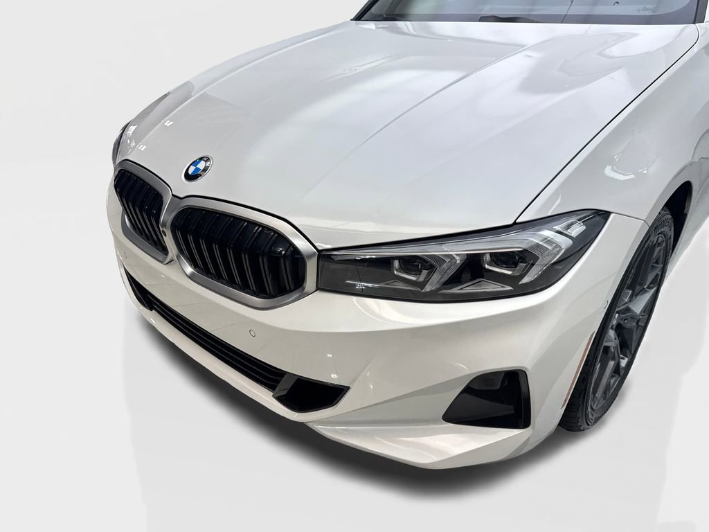 Used 2025 BMW 330i Sedan RWD image 16