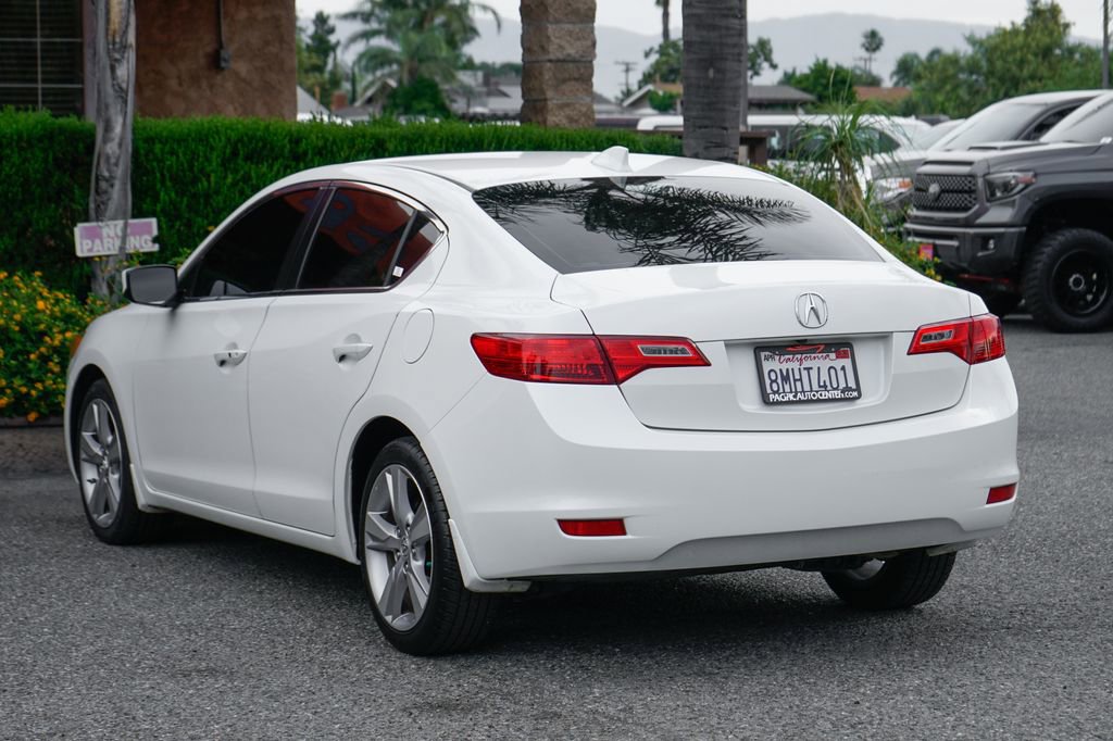 Used 2013 Acura ILX w/ Premium Package image 6
