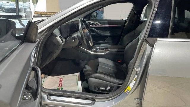Used 2023 BMW i4 eDrive35 w/ Premium Package image 10