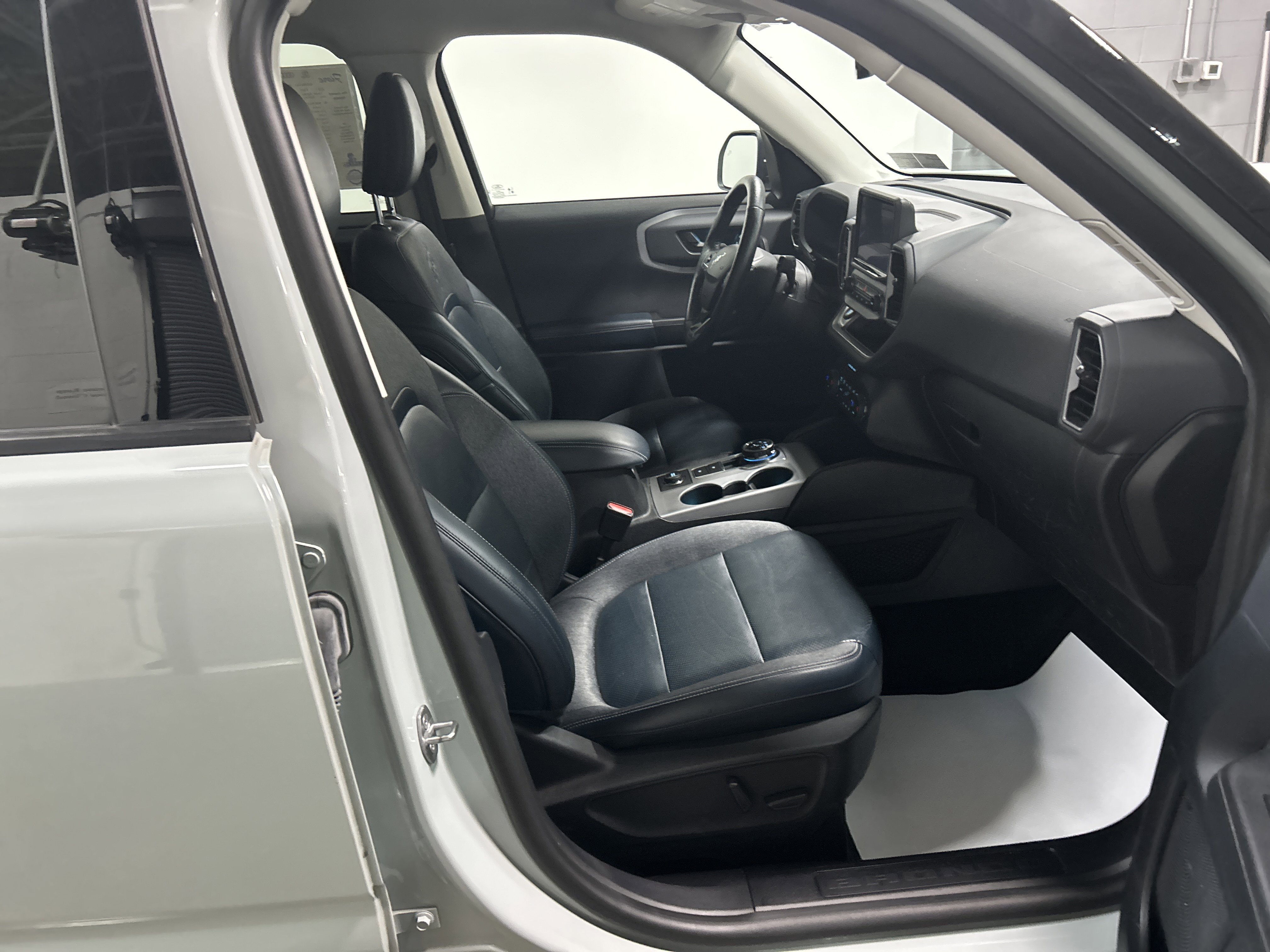 Used 2021 Ford Bronco Sport Outer Banks image 30