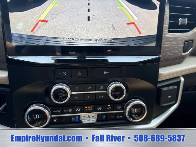 Used 2024 Ford Expedition Limited AWD/4WD image 25