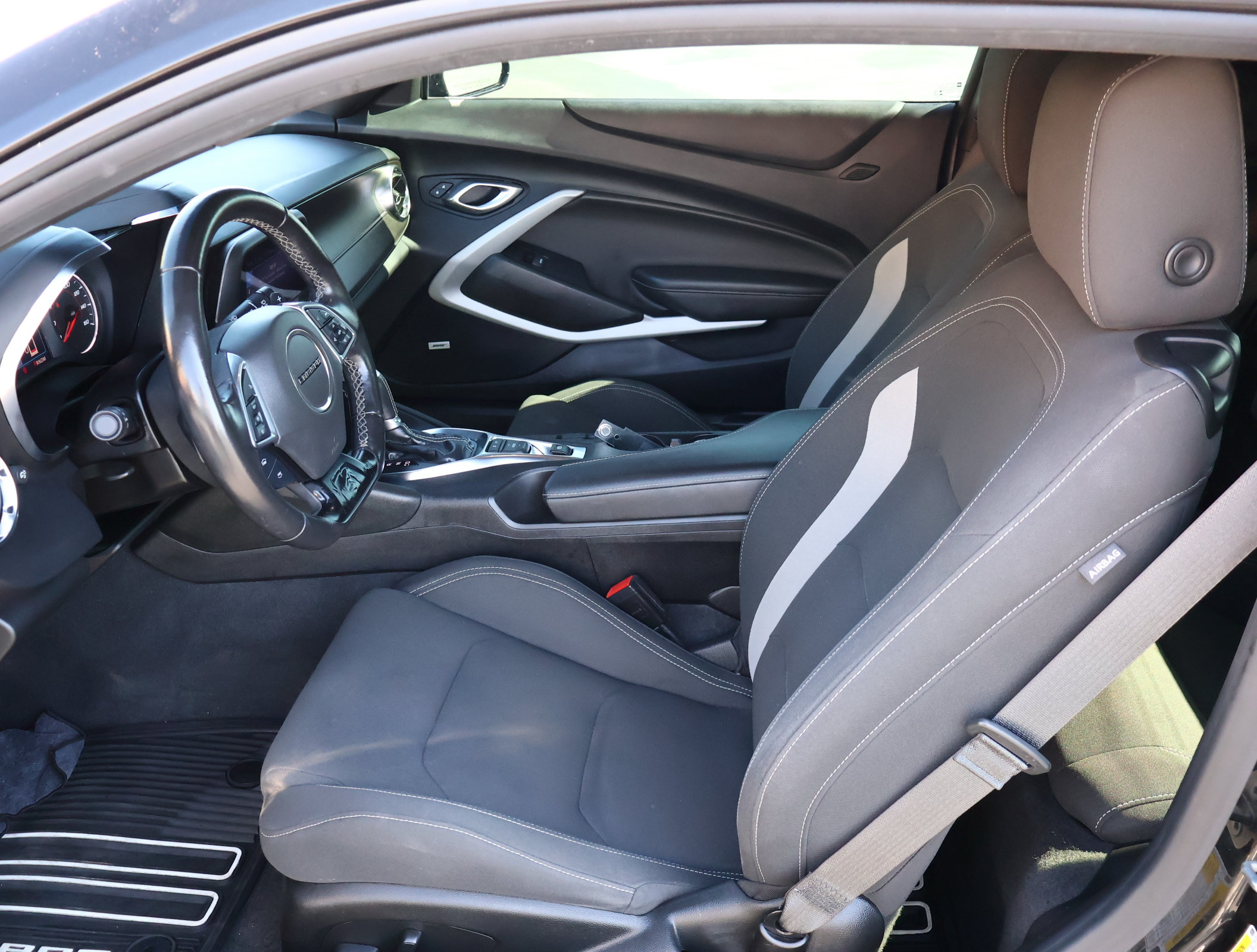 Used 2022 Chevrolet Camaro LT w/ RS Package RWD image 10