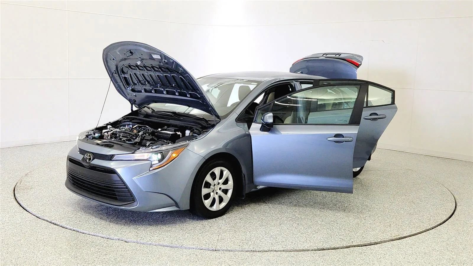 Used 2025 Toyota Corolla LE image 10