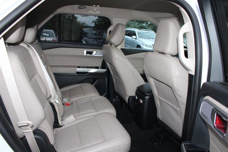 Used 2023 Ford Explorer Limited AWD/4WD image 15