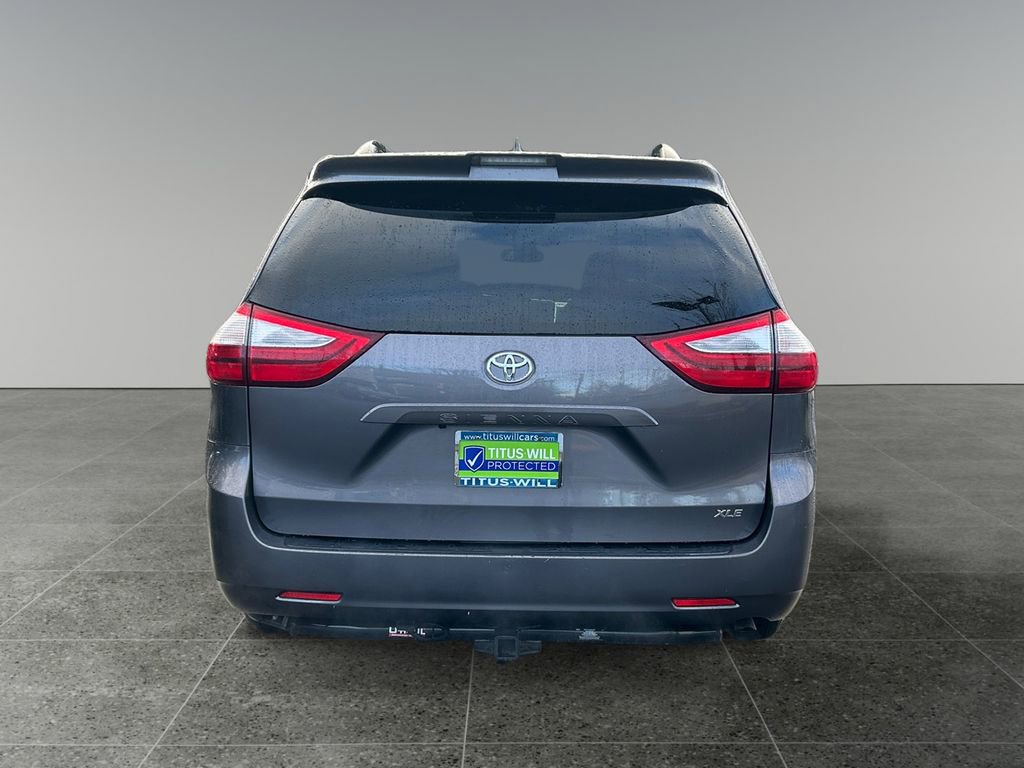 Used 2019 Toyota Sienna XLE FWD image 6