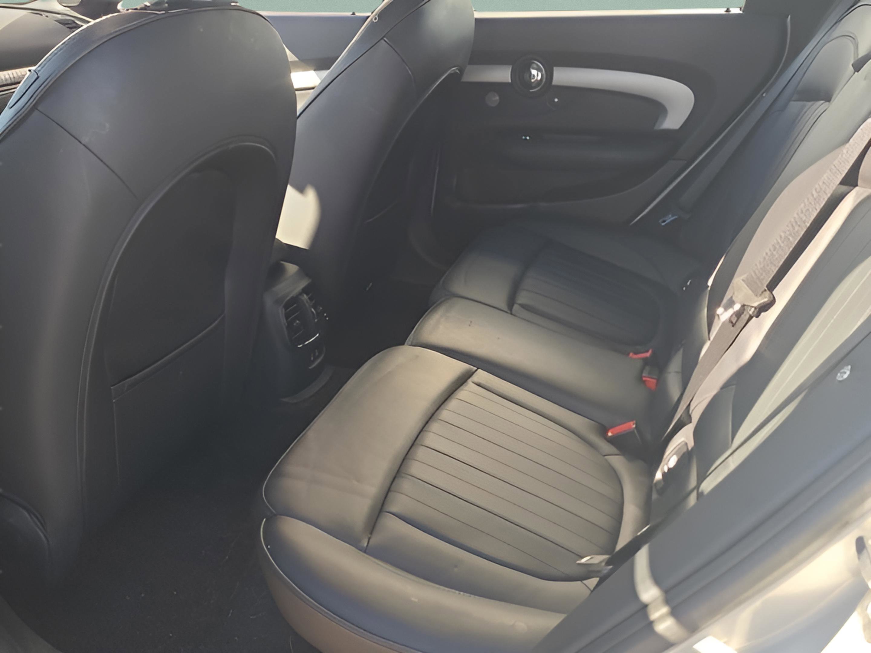 Used 2022 MINI Cooper Clubman John Cooper Works image 11