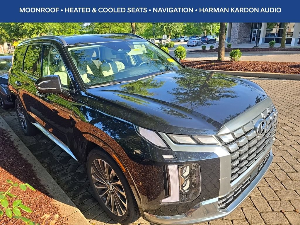 Used 2023 Hyundai Palisade Calligraphy w/ Cargo Package FWD image 1