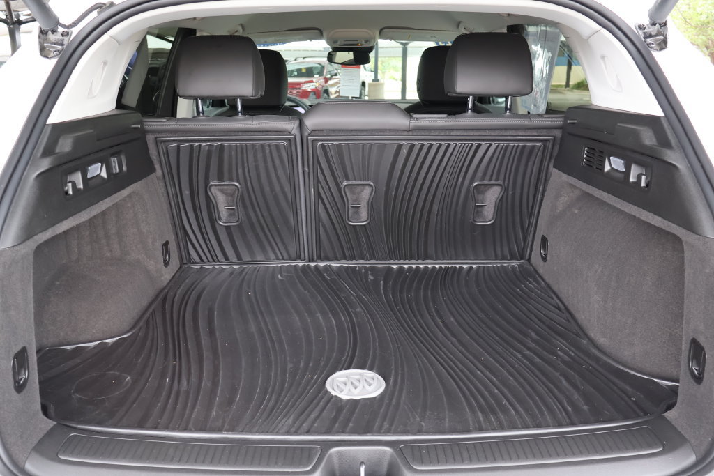 Used 2025 Buick Envision Preferred AWD/4WD image 55