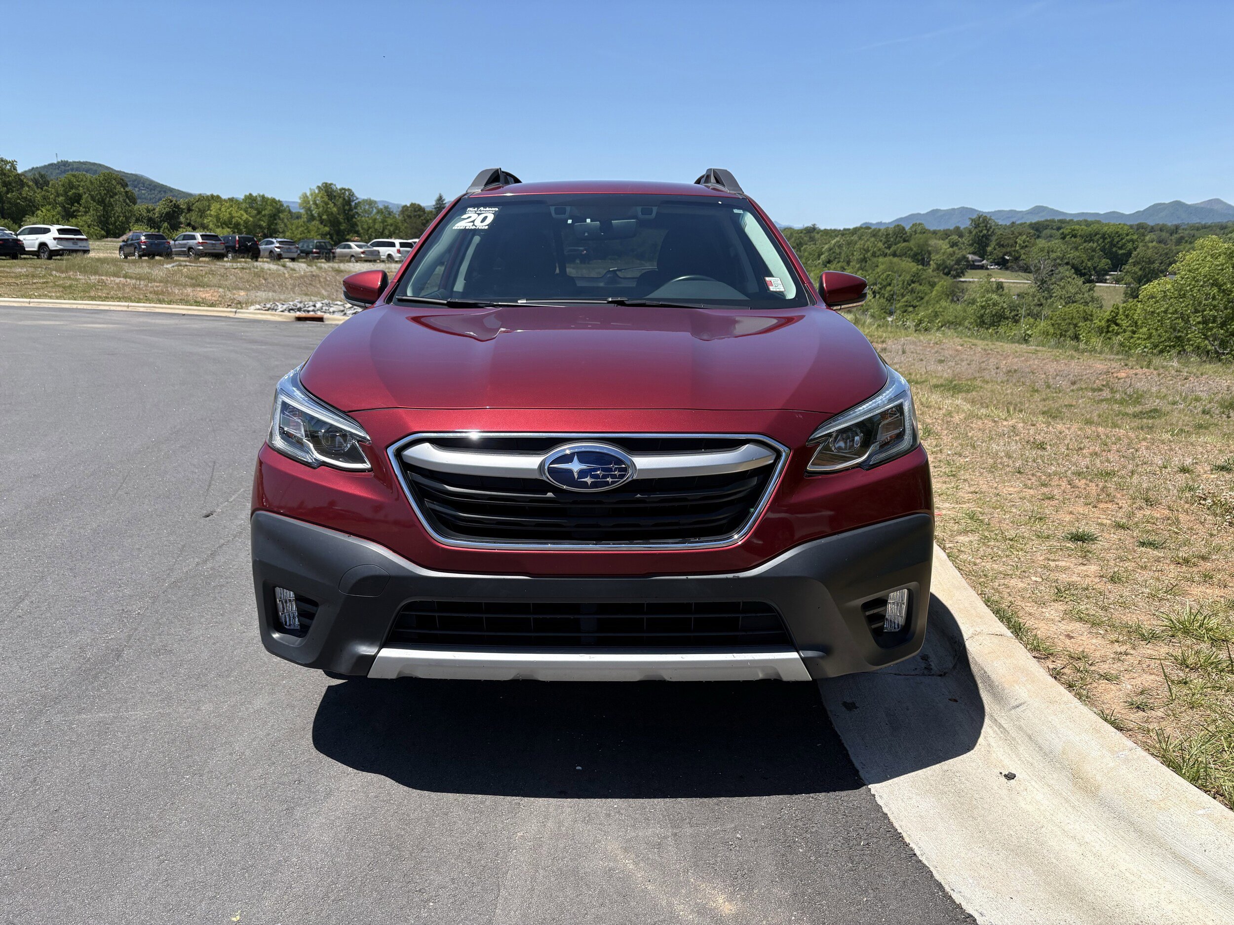Used 2020 Subaru Outback Limited AWD/4WD image 2