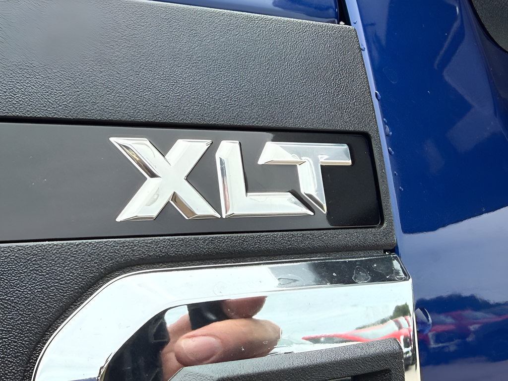 New 2026 Ford F350 XLT w/ FX4 Off-Road Package AWD/4WD image 15