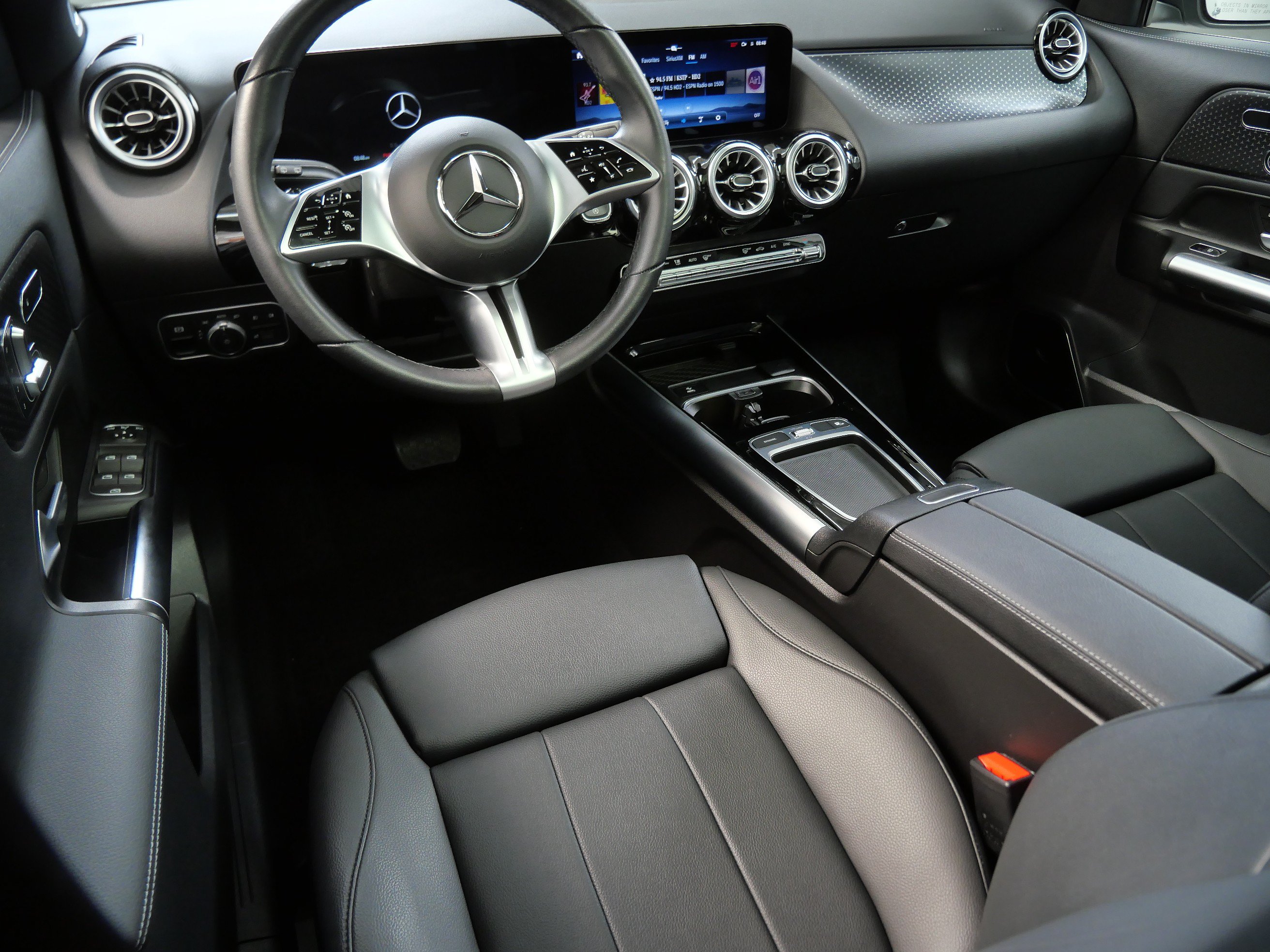 Certified 2025 Mercedes-Benz GLA 250 4MATIC image 2