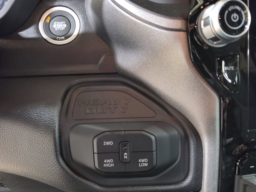 New 2026 RAM 2500 Tradesman AWD/4WD image 20