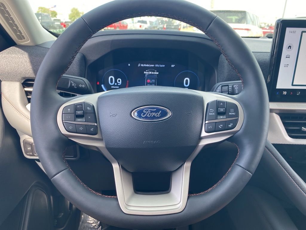 New 2025 Ford Explorer Active image 30