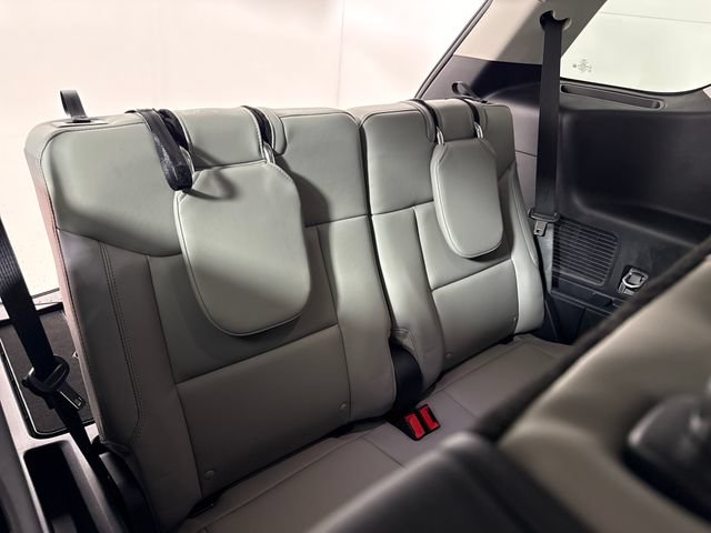 Used 2025 Ford Explorer Active w/ Active Comfort Package AWD/4WD image 18