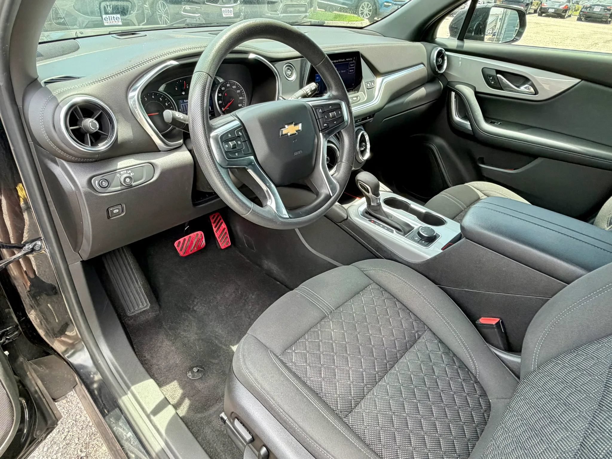 Used 2021 Chevrolet Blazer LT AWD/4WD image 25