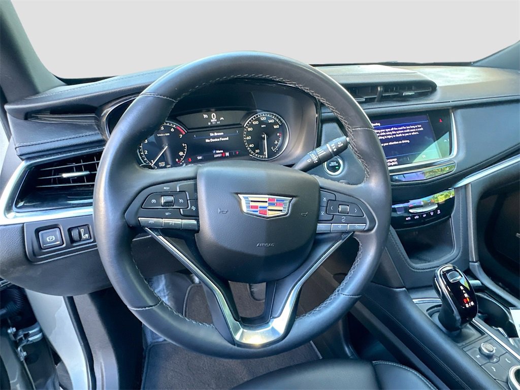 Used 2023 Cadillac XT6 Luxury image 11