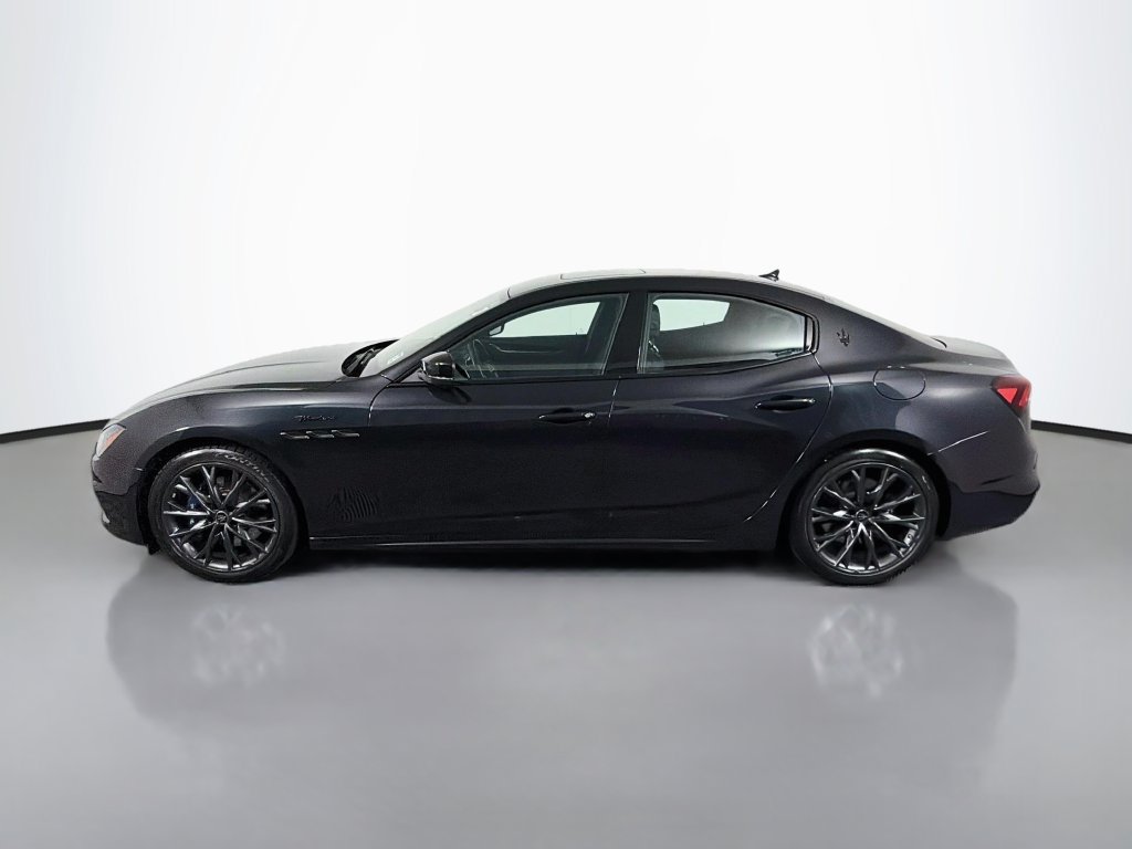 Used 2022 Maserati Ghibli Modena Q4 AWD/4WD image 4