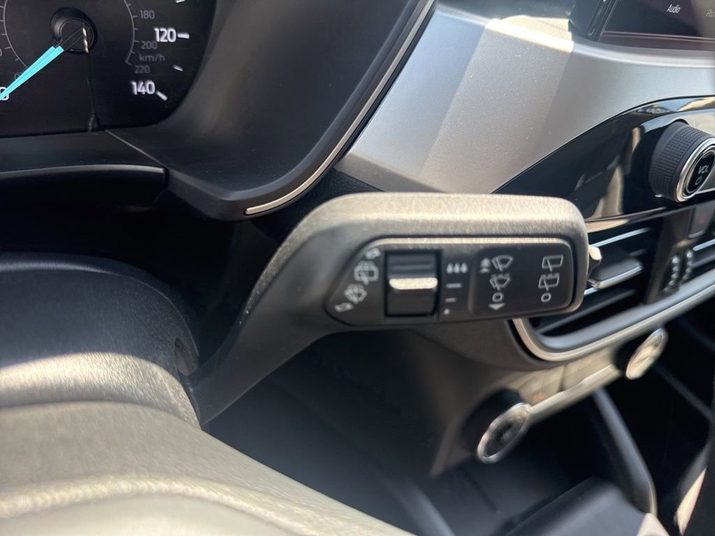 Used 2020 Ford Escape SE FWD image 32