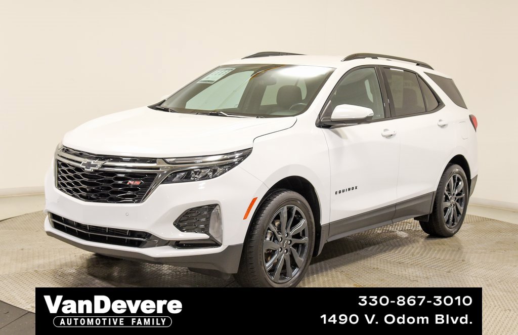 Used 2023 Chevrolet Equinox RS image 1