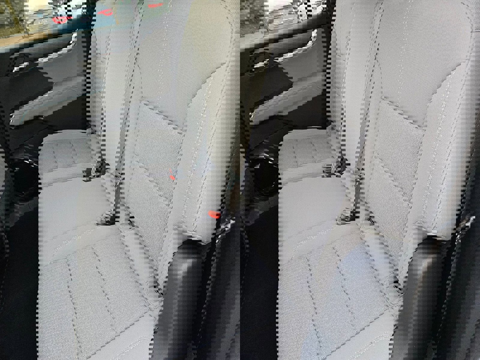 New 2026 GMC Acadia Elevation image 27