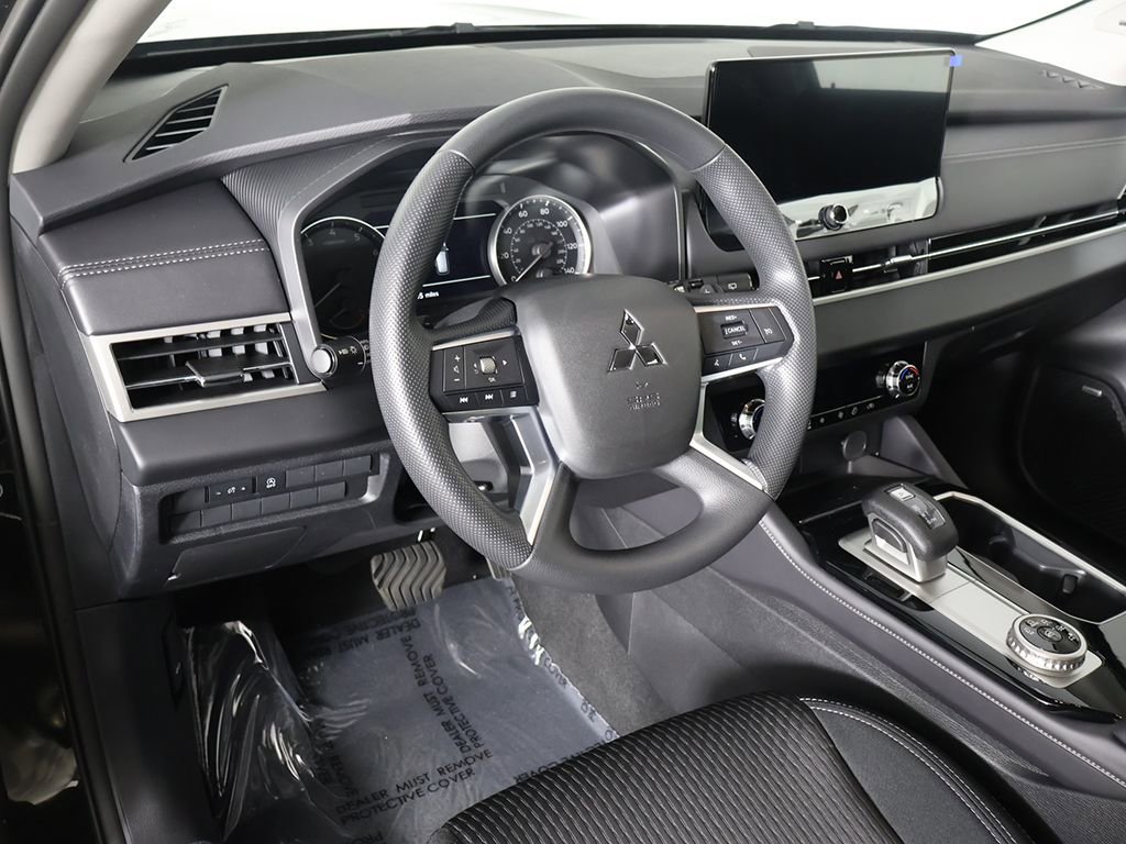 New 2026 Mitsubishi Outlander ES FWD image 24