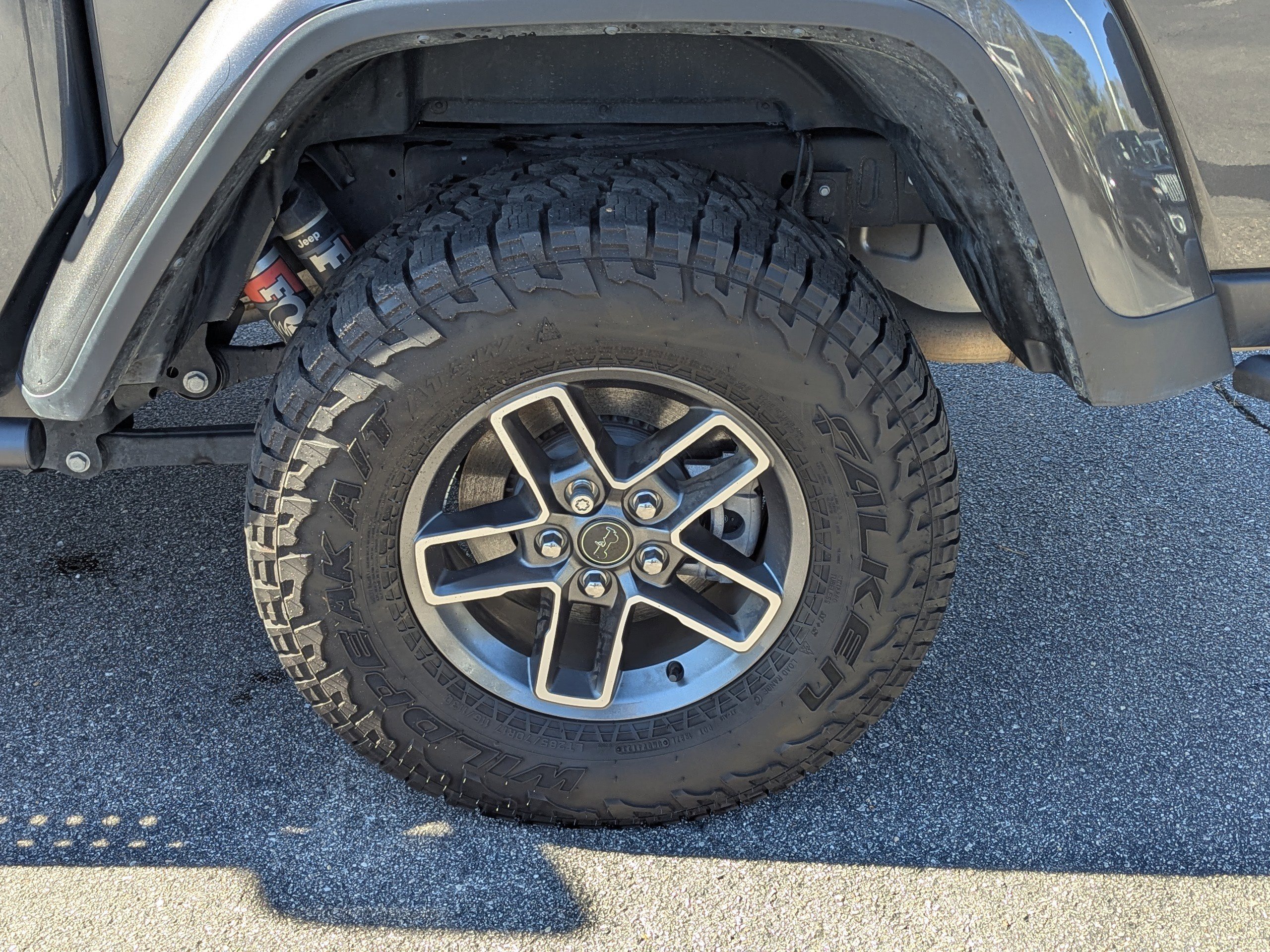 Certified 2024 Jeep Gladiator Mojave image 29