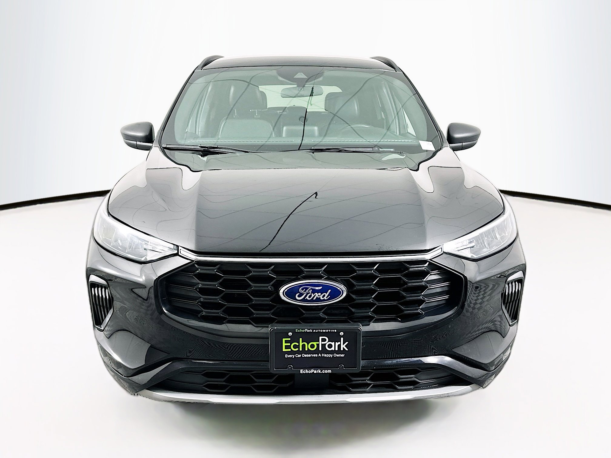 Used 2024 Ford Escape ST-Line image 2