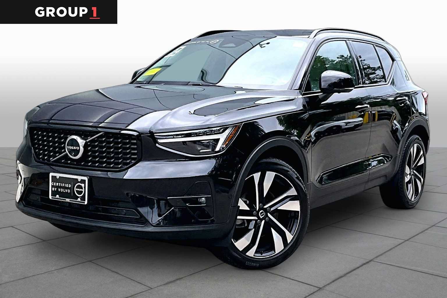 Used 2024 Volvo XC40 B5 Plus w/ Protection Package Premier
