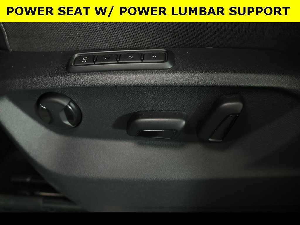 Used 2024 Volkswagen Atlas Cross Sport SEL Premium R-Line image 8