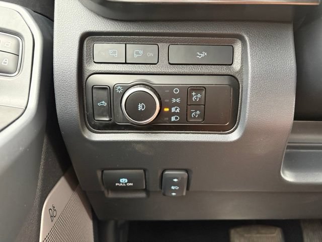 Used 2023 Ford F350 Lariat w/ FX4 Off-Road Package AWD/4WD image 21