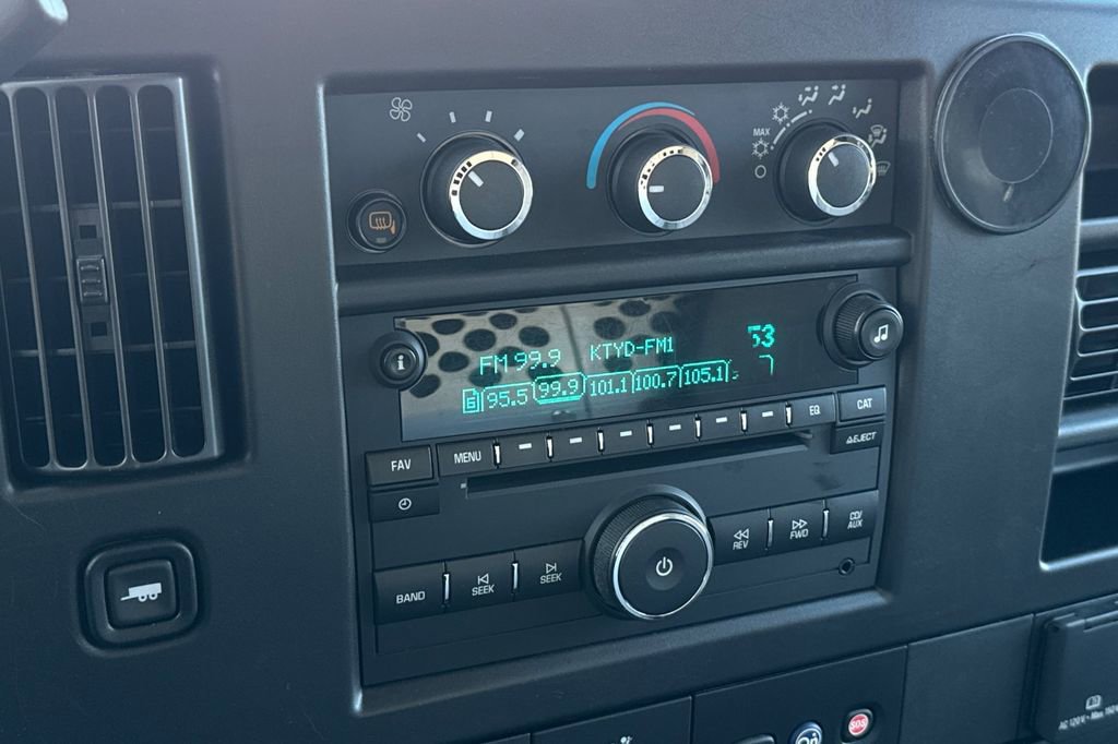 Used 2020 Chevrolet Express 2500 w/ Communications Package RWD image 23