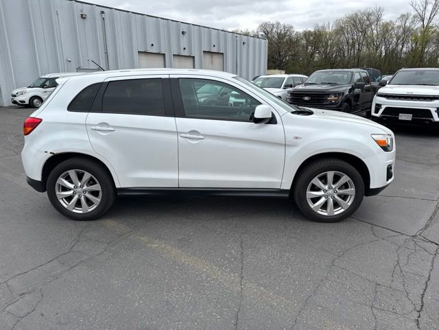 Used 2015 Mitsubishi Outlander Sport ES FWD image 11