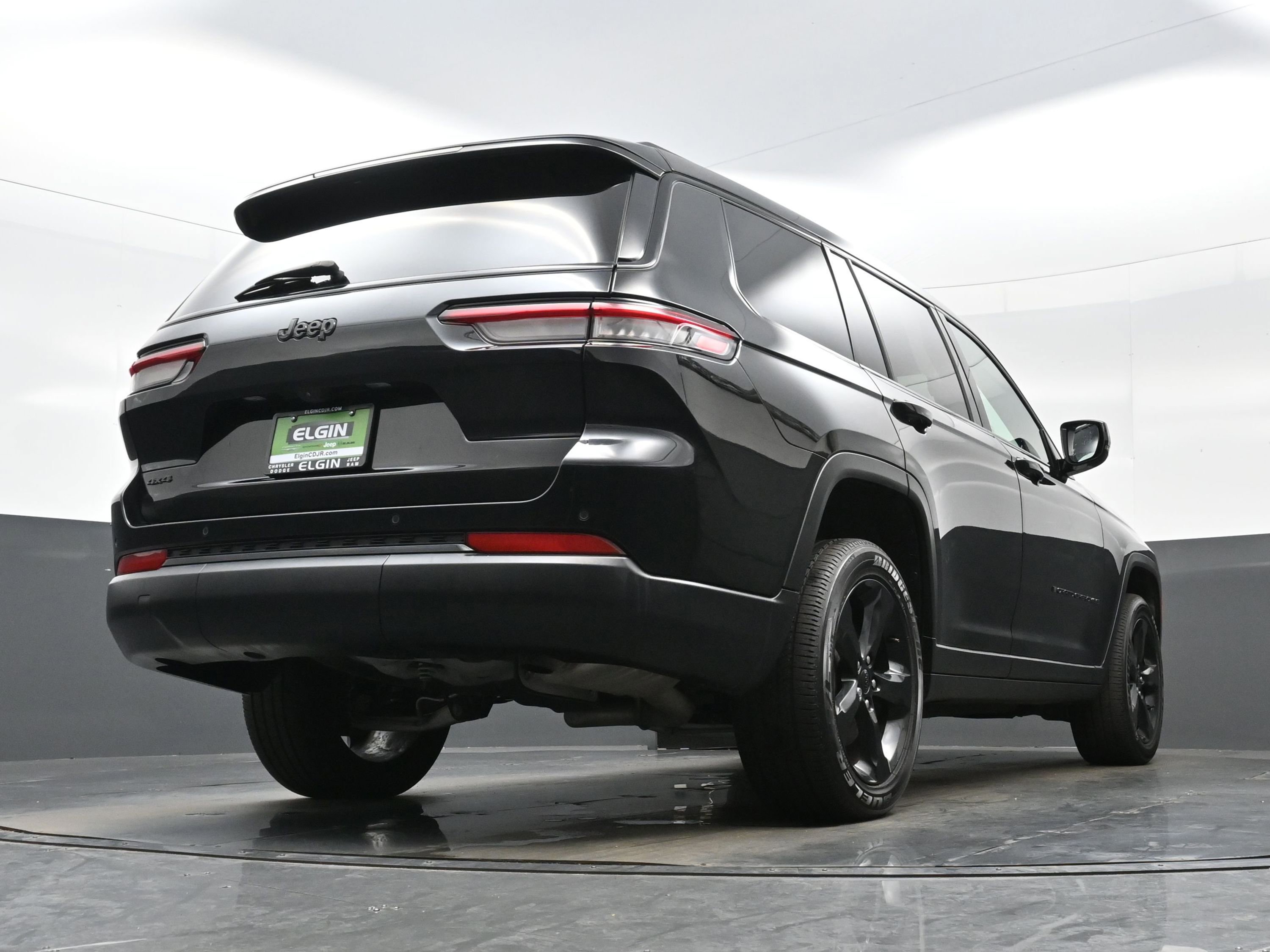 Used 2024 Jeep Grand Cherokee L Altitude image 31