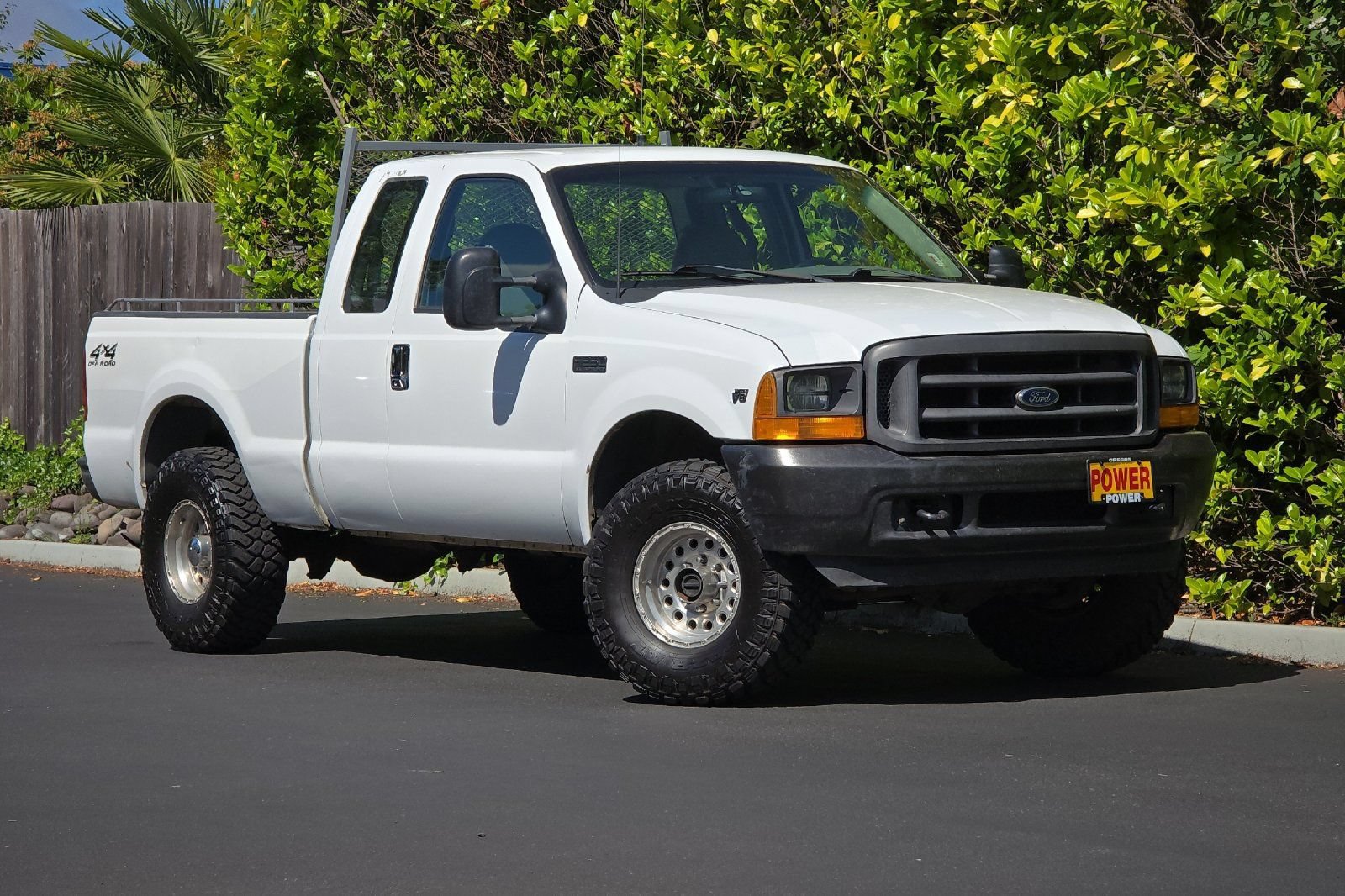 Used 2001 Ford F250 XL AWD/4WD image 2