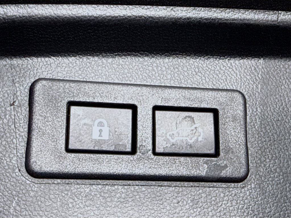 Used 2022 Subaru Outback Limited AWD/4WD image 31