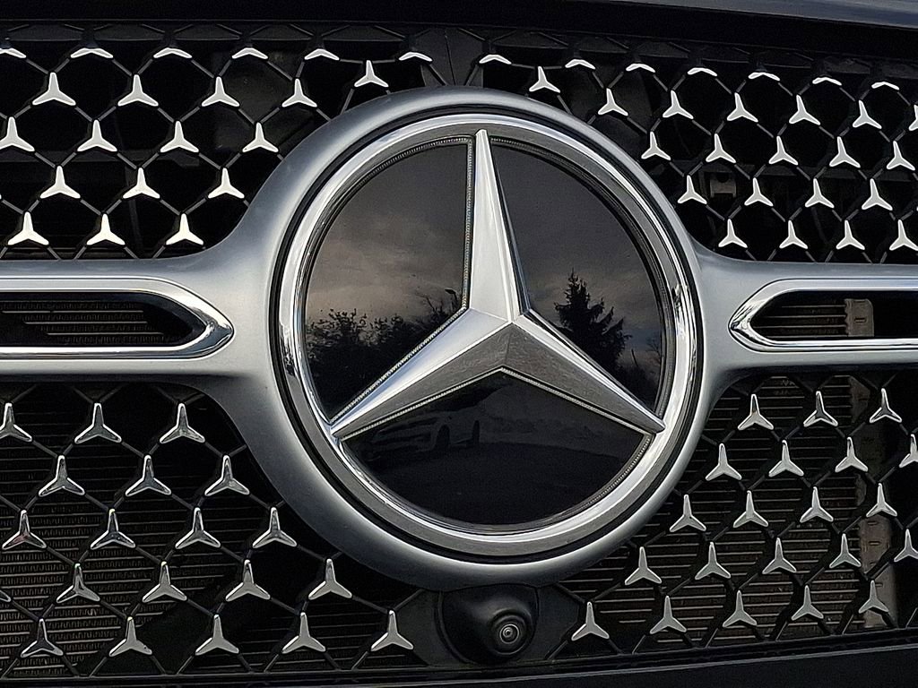 Used 2024 Mercedes-Benz GLE 350 4MATIC image 31