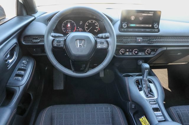 Used 2024 Honda HR-V Sport image 17