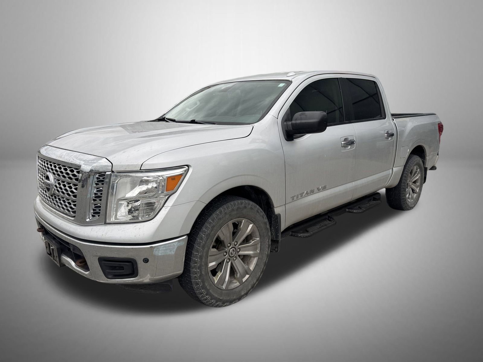 Used 2018 Nissan Titan SV w/ SV Convenience Package