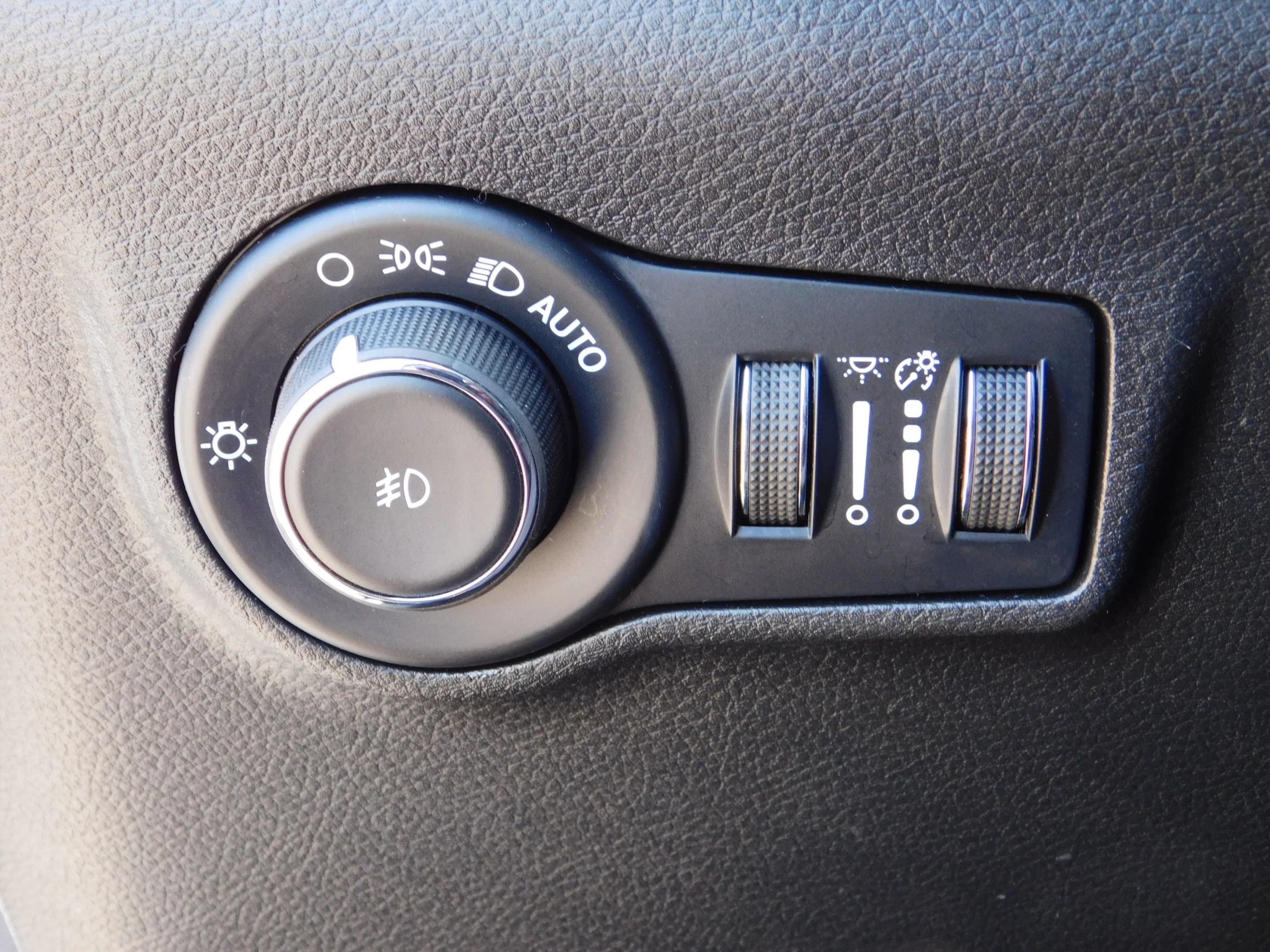 Used 2022 Jeep Compass Trailhawk AWD/4WD image 24