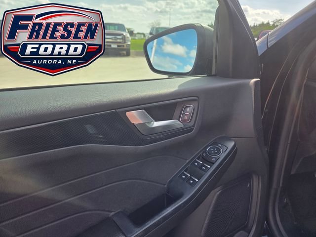 Used 2023 Ford Escape ST-Line FWD image 10
